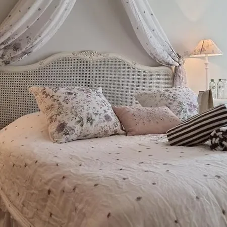 Du Luberon - Des Gourmandises Holiday home Oppede