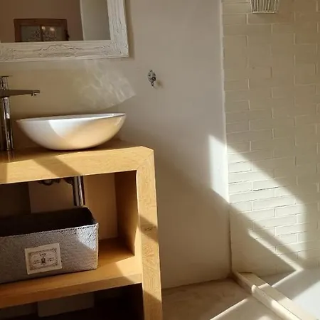Du Luberon - Des Gourmandises Holiday home Oppede